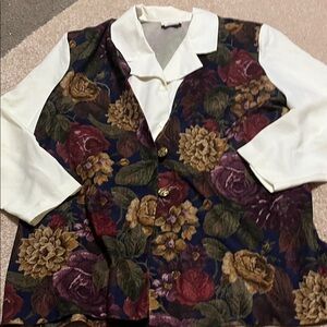 Vintage Floral Patterned Blazer with White Sleeves